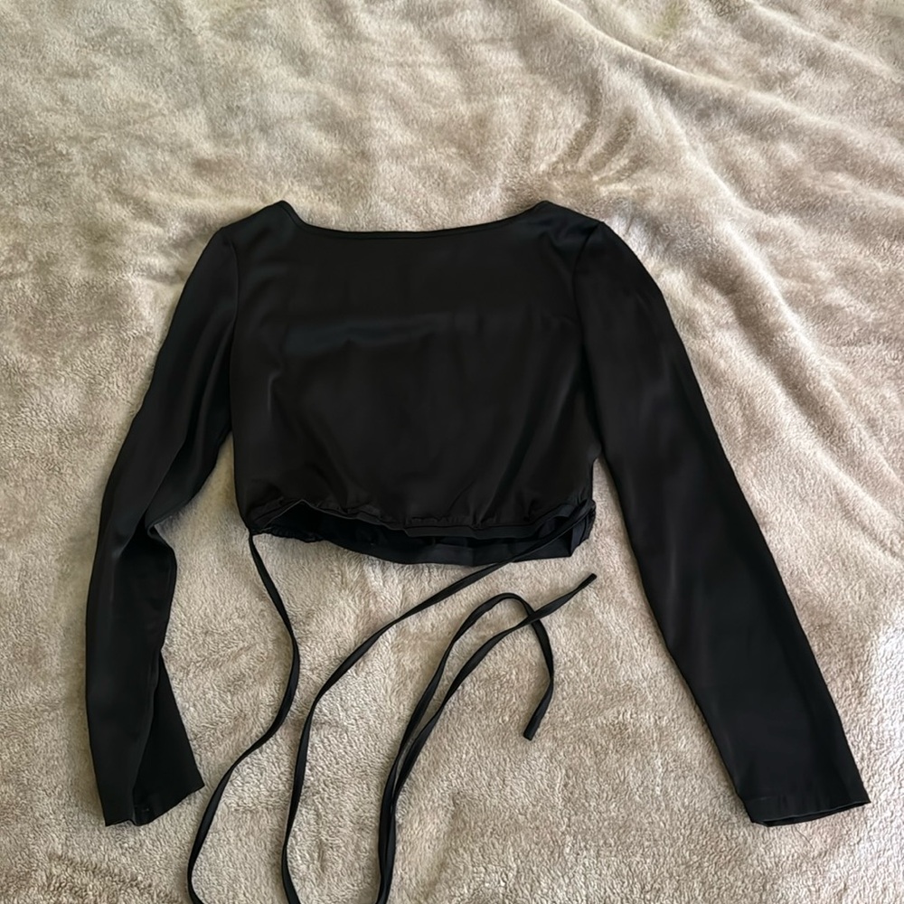 Nasty gal black long sleep satin top :) small
